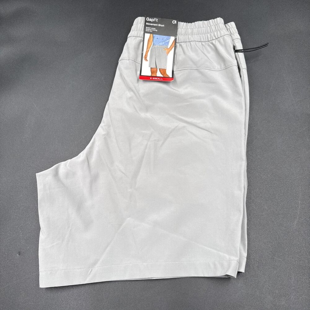 GapFit Men's Movement Short Stretch Moisture Wicking Zipper Pocket NWT - X-small